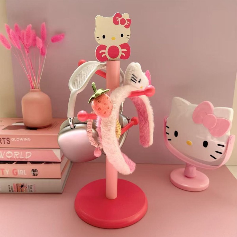 Gaming Accessories In Japan - Anime Hello Kitty Gaming Headset Stand