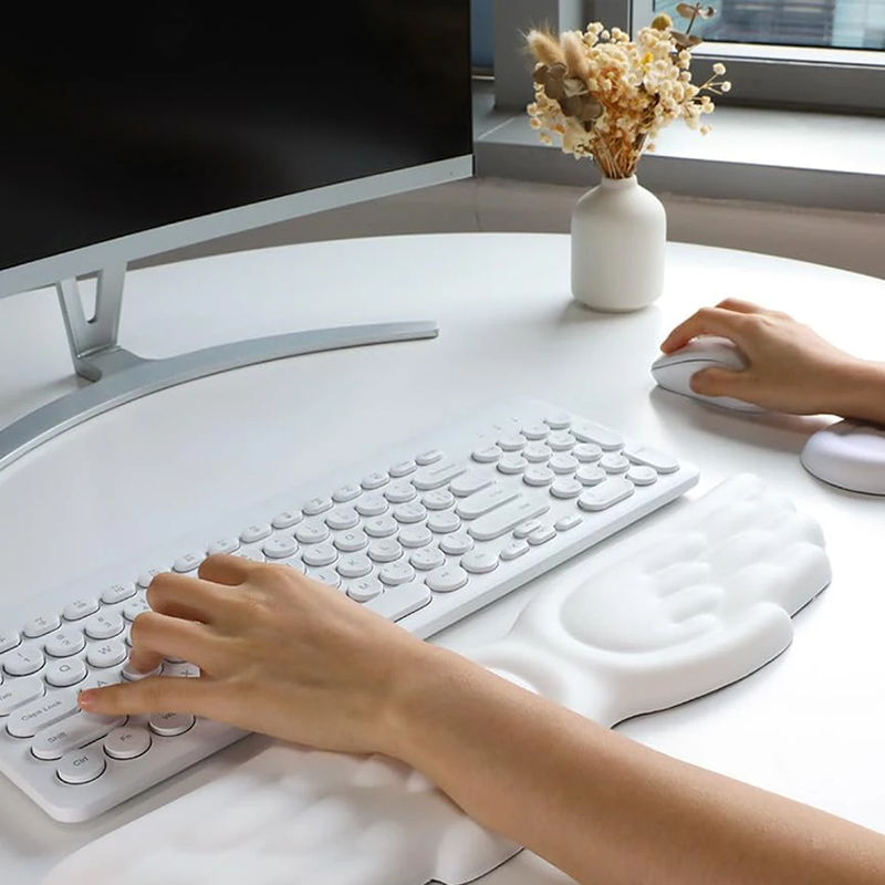 Angel Wings Shaped Keyboard Mo - Gaming Accessories On Sale のレビューと価格